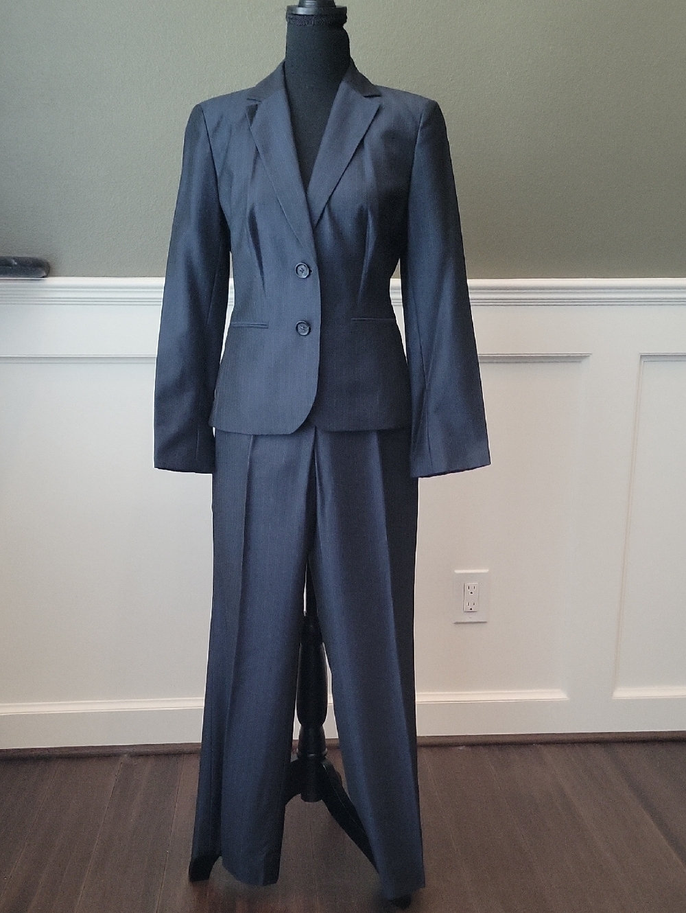 LOFT Women's Navy Two-Piece Suit Blazer and Trousers